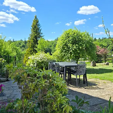 Paisible Avec Jardin Et Possibilite D'animaux A - Fr-1-589-814 * Gruey-les-Surance