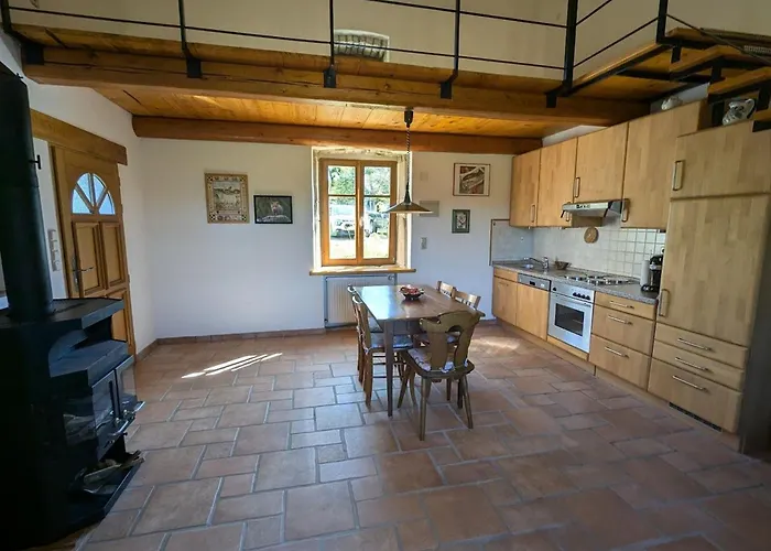 Prázdninový dům Paisible Avec Jardin Et Possibilite D'animaux A - Fr-1-589-814